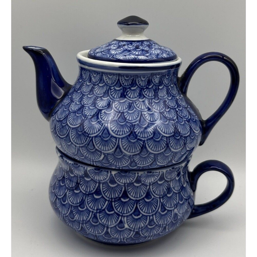 Cobalt Blue & White hand painted fish scale pattern Porcelain Teapot & Cup
